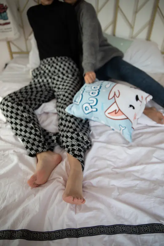 物恋传媒 NO.657 闺蜜-雪里双生 - 物恋传媒